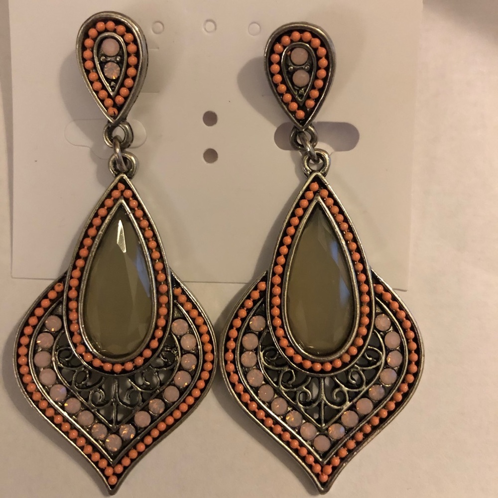 Fashion earrings